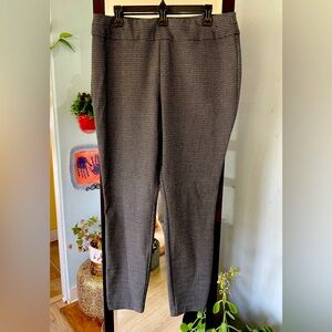 NWT.  NY&C 7th Avenue Design Studio Pull-on Pants